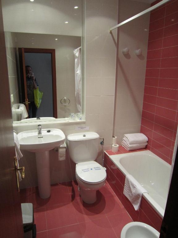 Apartamentos Elena لاريدو الغرفة الصورة