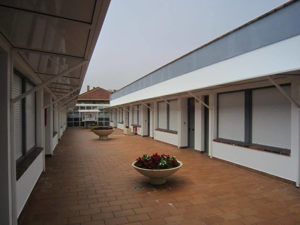 Apartamentos Elena لاريدو المظهر الخارجي الصورة